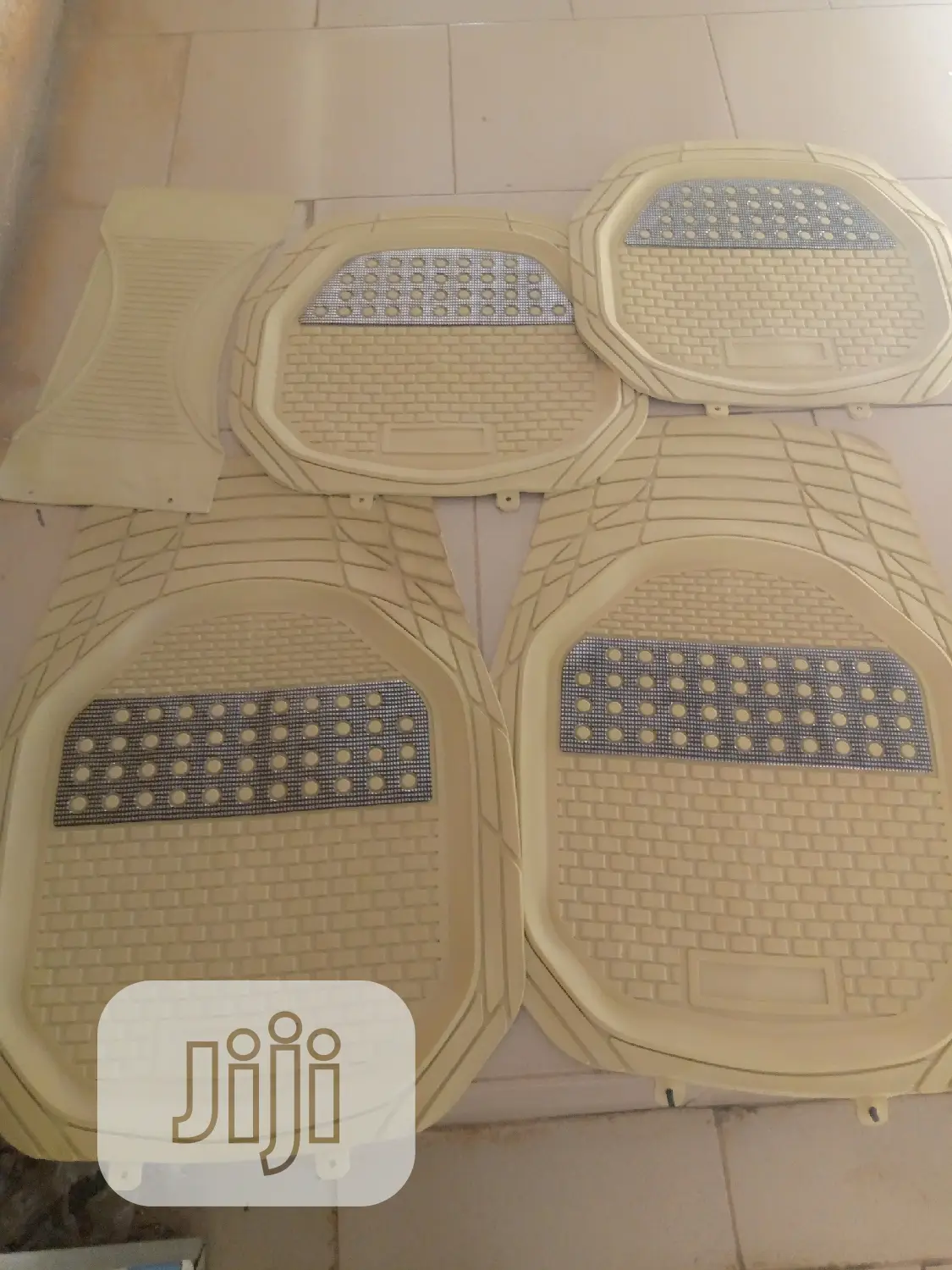 Universal Floor Mat