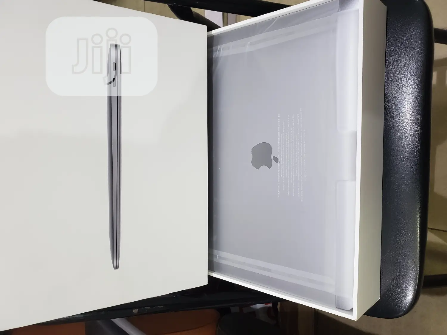 New Laptop Apple MacBook Air 8GB Intel Core I3 SSD 256GB