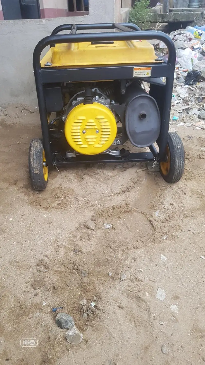Few Months Old Very Strong 4.5kva Thermocool 3800e Generator