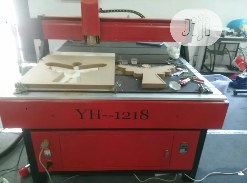 Wood Cnc Router Engraving Machine With 4.5kw Spindle