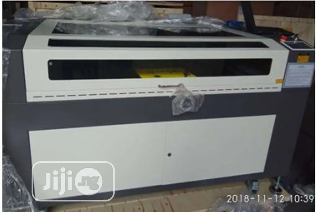 130*90cm Laser Engraving and Cutting Machine
