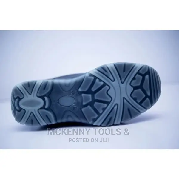 American Steel Oil-resistant And Anti-static Safety Boot