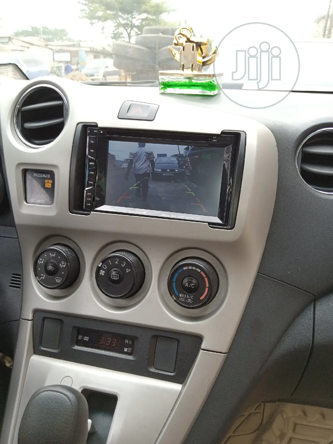 Toyota Matrix DVD Player With Camera, USB, SD Card,BT.
