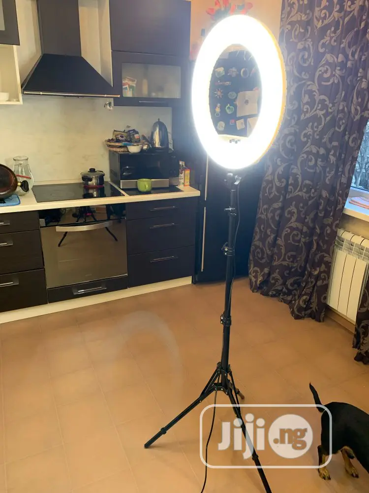 Universal 18inches Ring Light With Tripod Stand