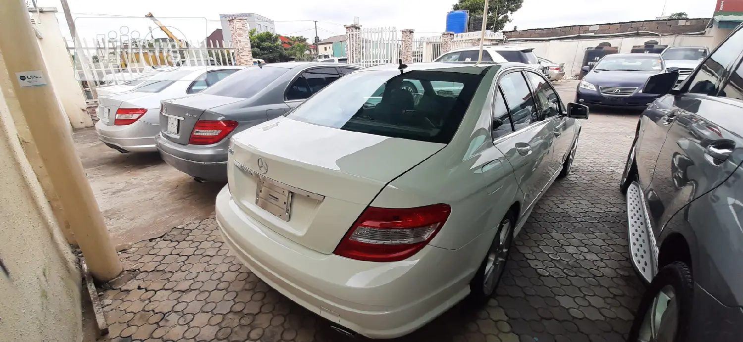 Mercedes-Benz C300 2010 White