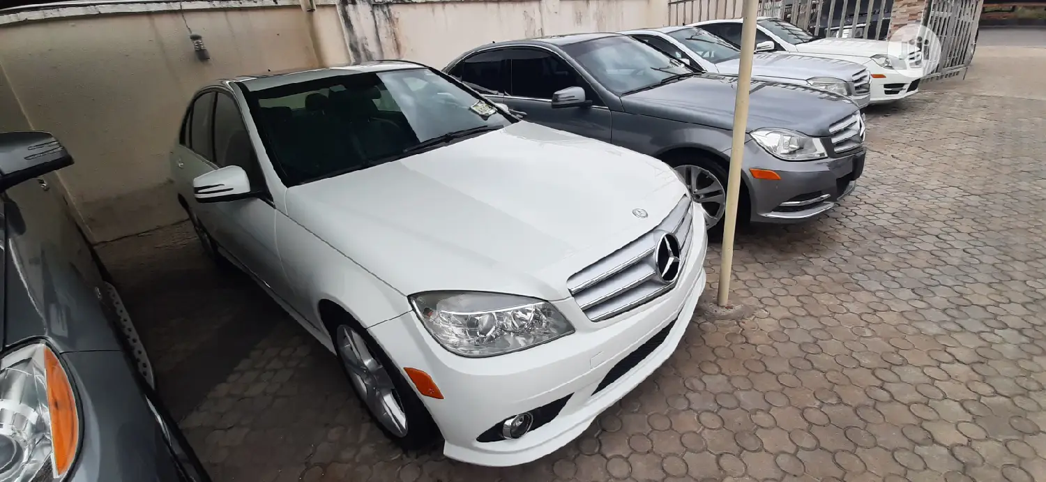 Mercedes-Benz C300 2010 White