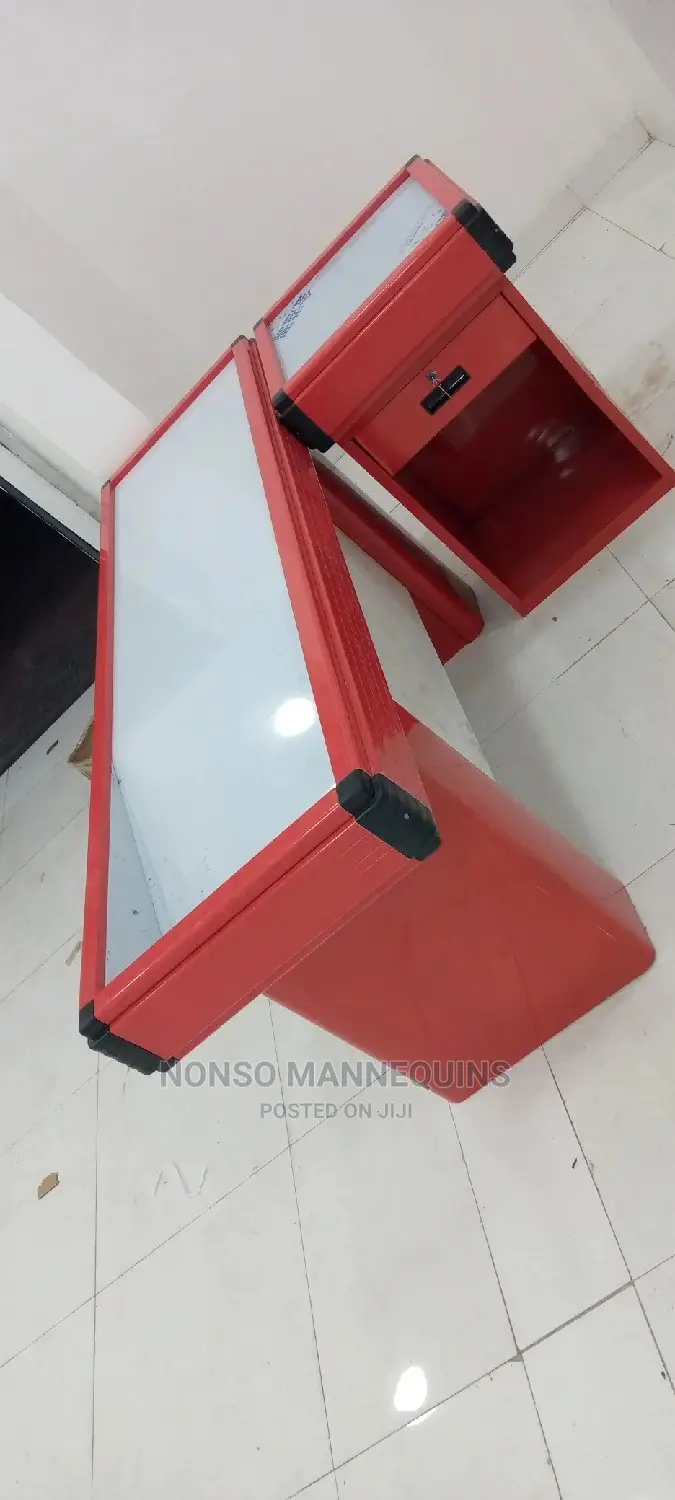 1.8meters(6 Feets) Length Cashier Desk