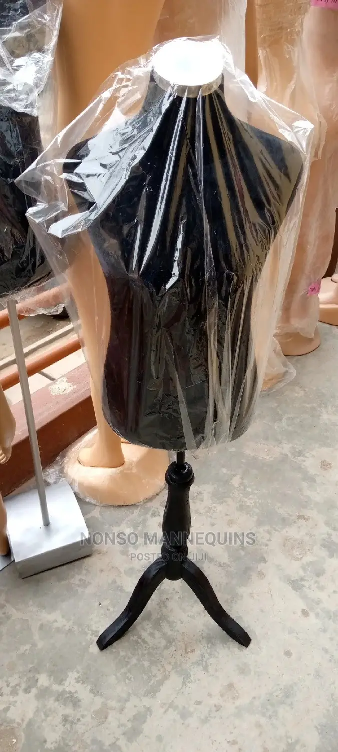 Pinnable High Quality Female Dressform With Tripod Base