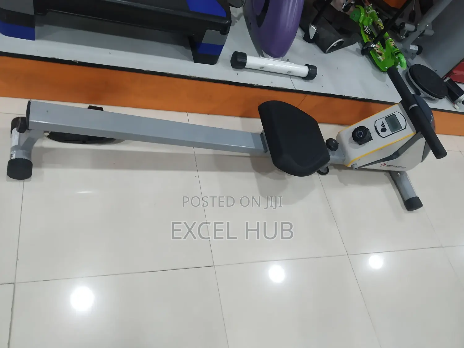 American Fitness Rowing Machine 9