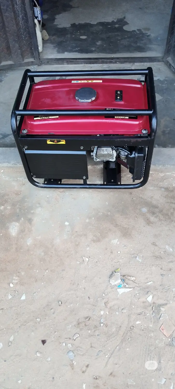 Almost New 2.8kva Sumec Firman Spg3000 Generator +Receipt