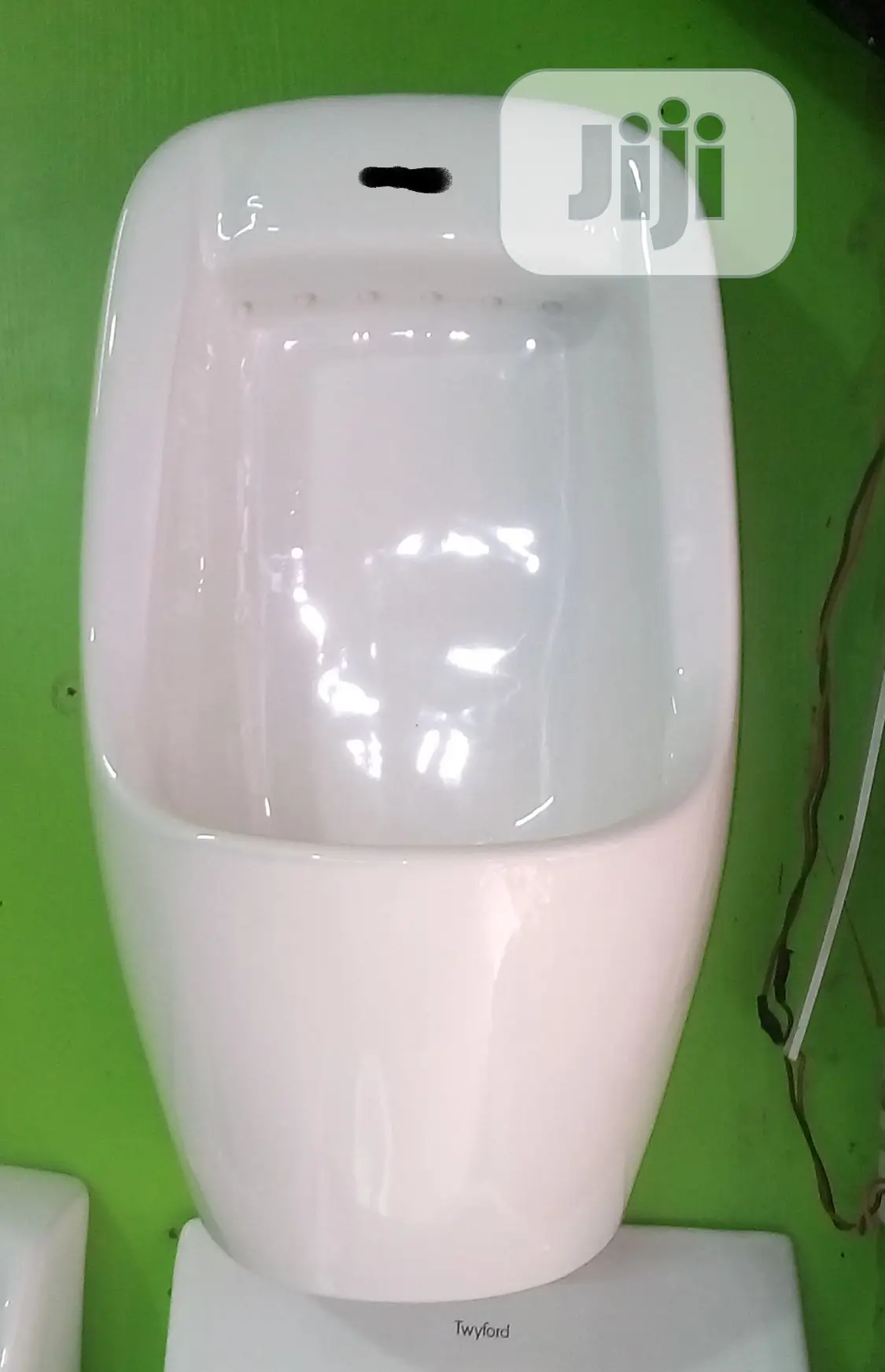 England Urinary Bowl