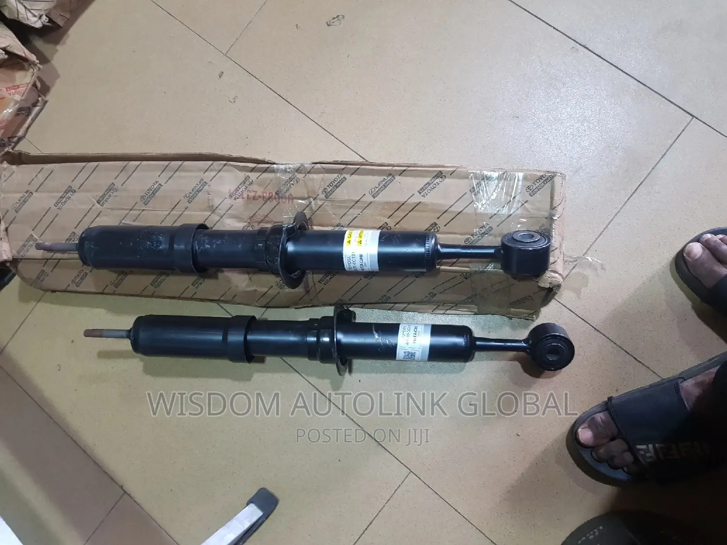 Front Shock Absorbers for Toyota Sequoia 2010 to Latest