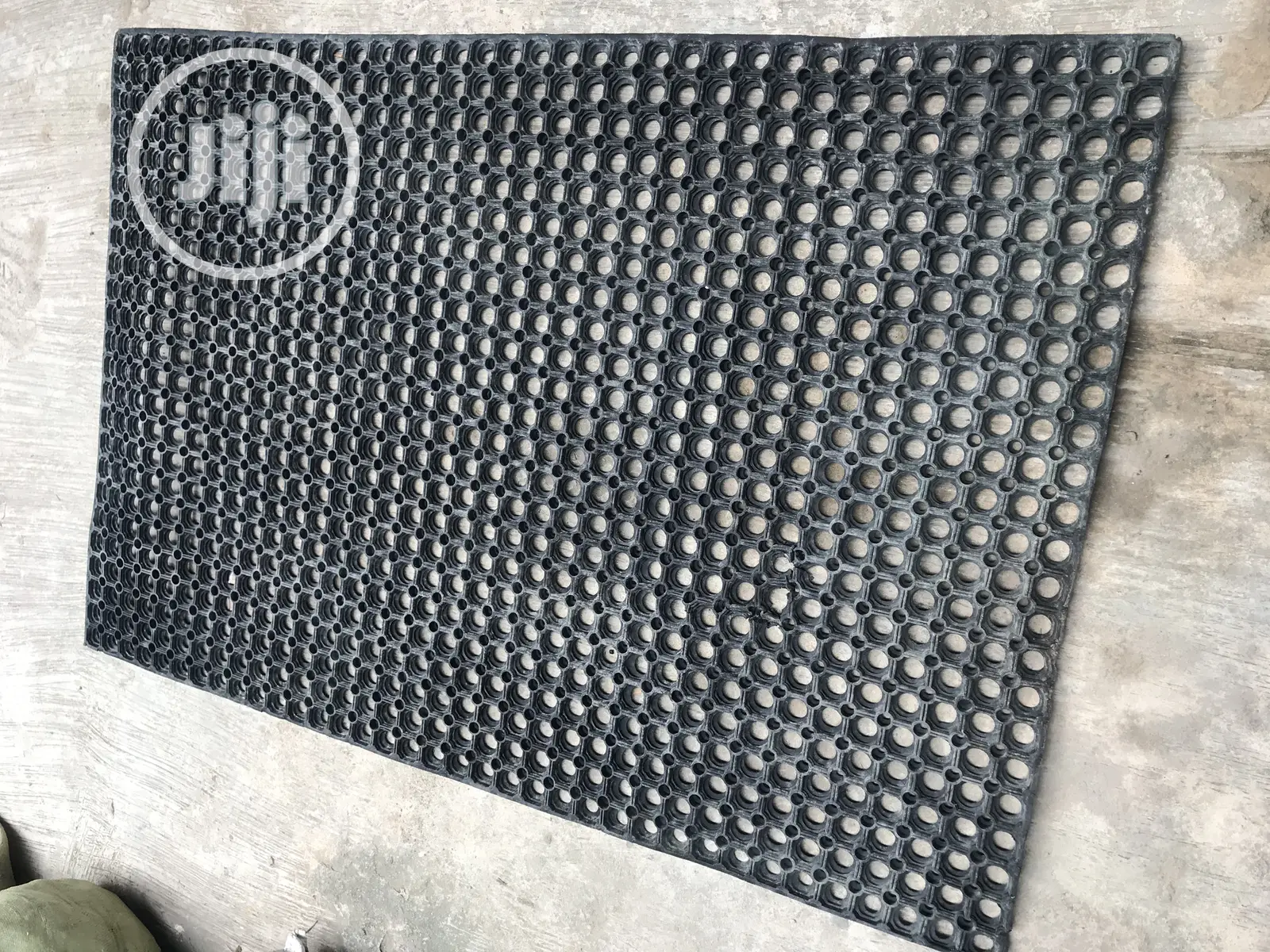 100cm by 150cm Holes Pattern Footmat Black Color