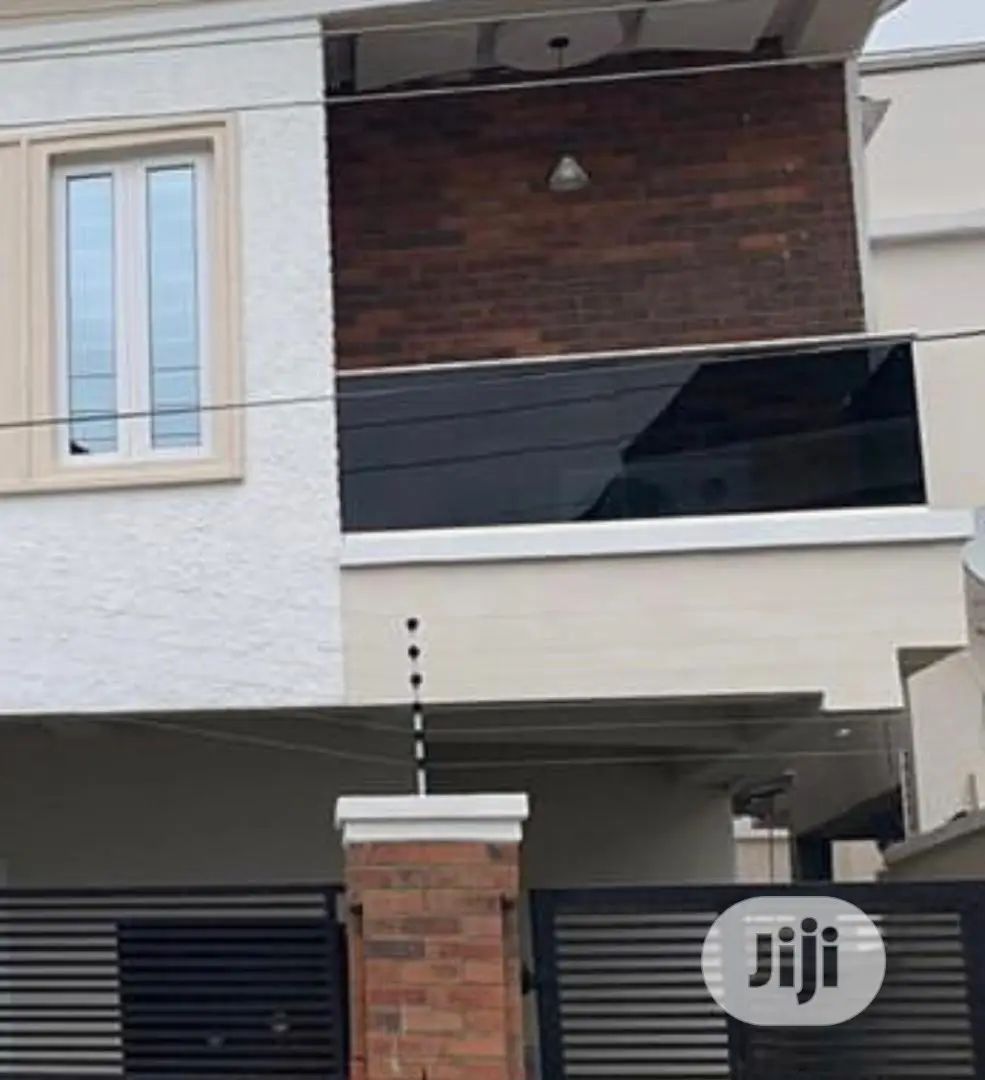 Glass Balcony Railing
