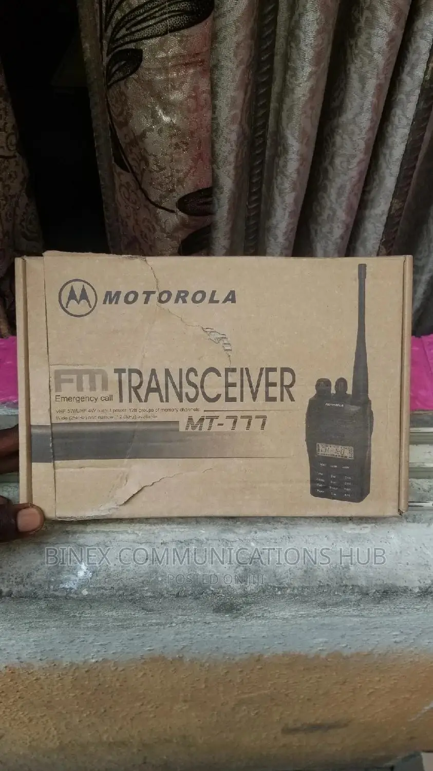 Motorola Transceiver MT777 Radio