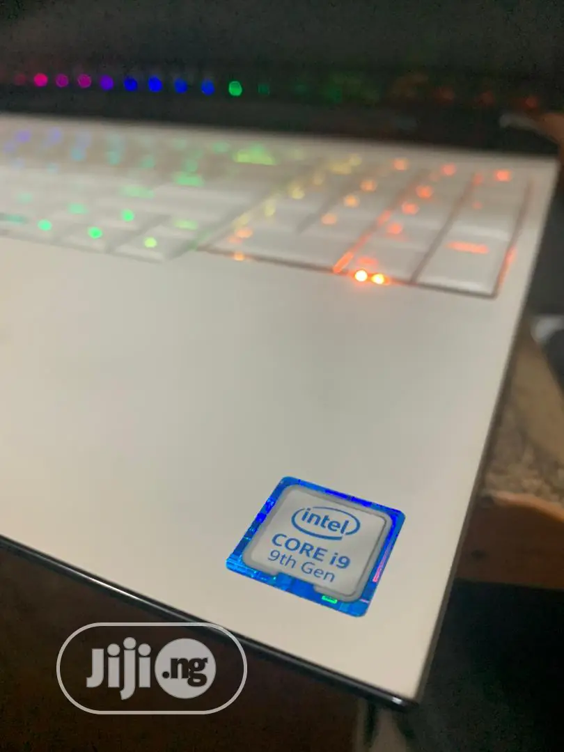 Laptop Alienware Area-51m 32GB Intel Core I9 SSHD (Hybrid) 2T