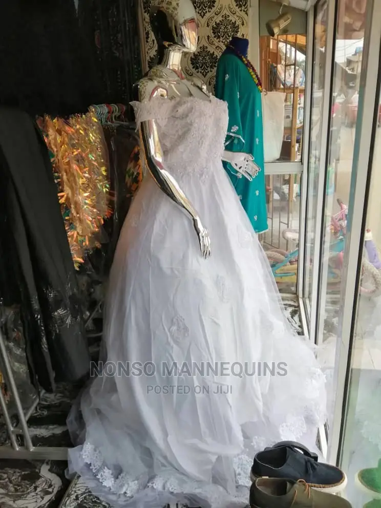 Busty Silver Chrome Maniquin
