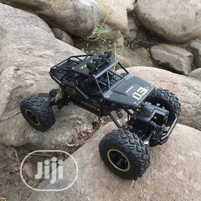 4WD Electric RC Car Rock Crawler Remote Control Toy