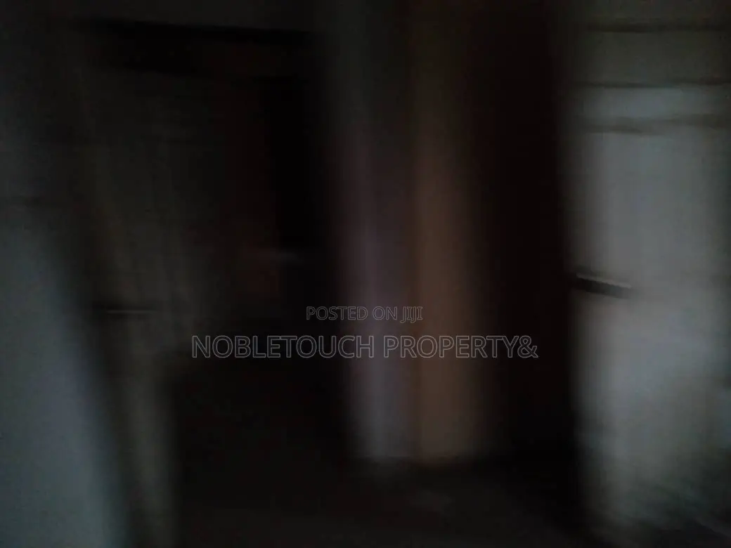 3bdrm Block of Flats in Isheri Olofin Lagos, Alimosho for sale