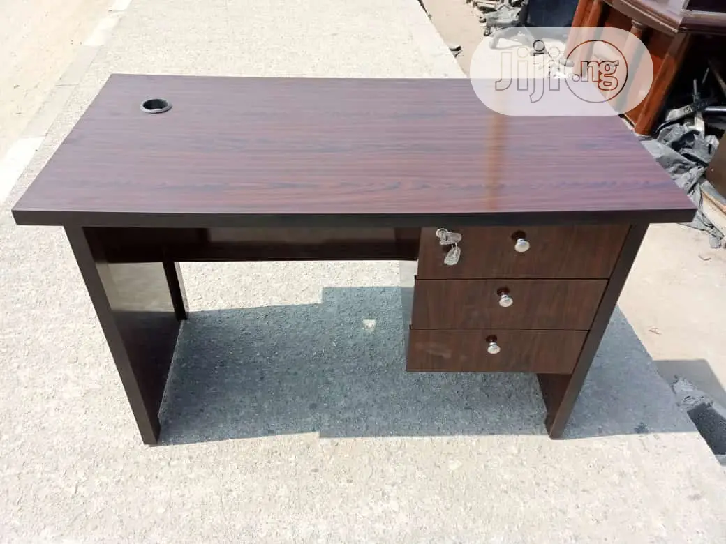 3 Drawers Office Table