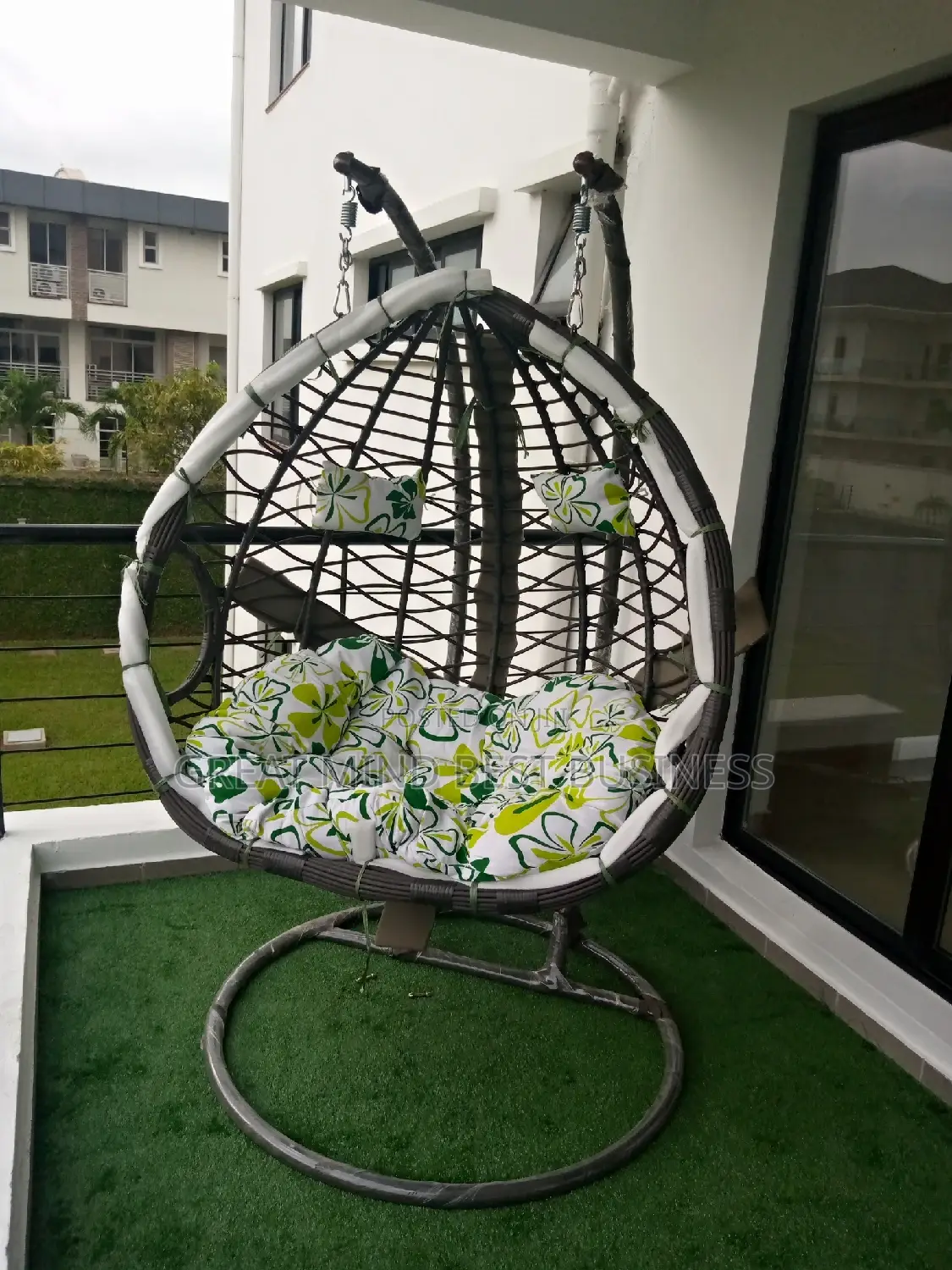 High Quality Out Door Swing
