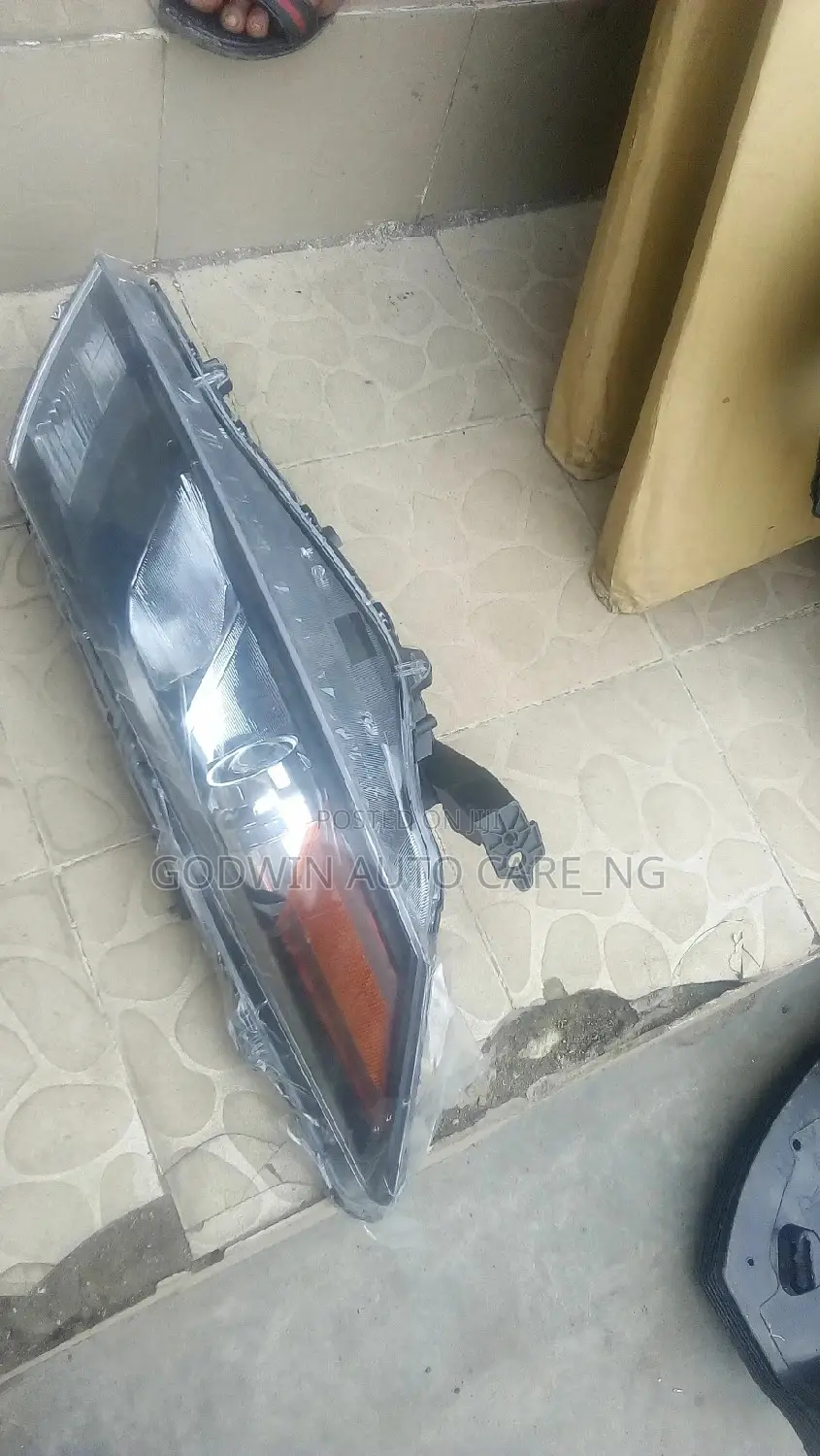 Headlamp Honda Crosstour