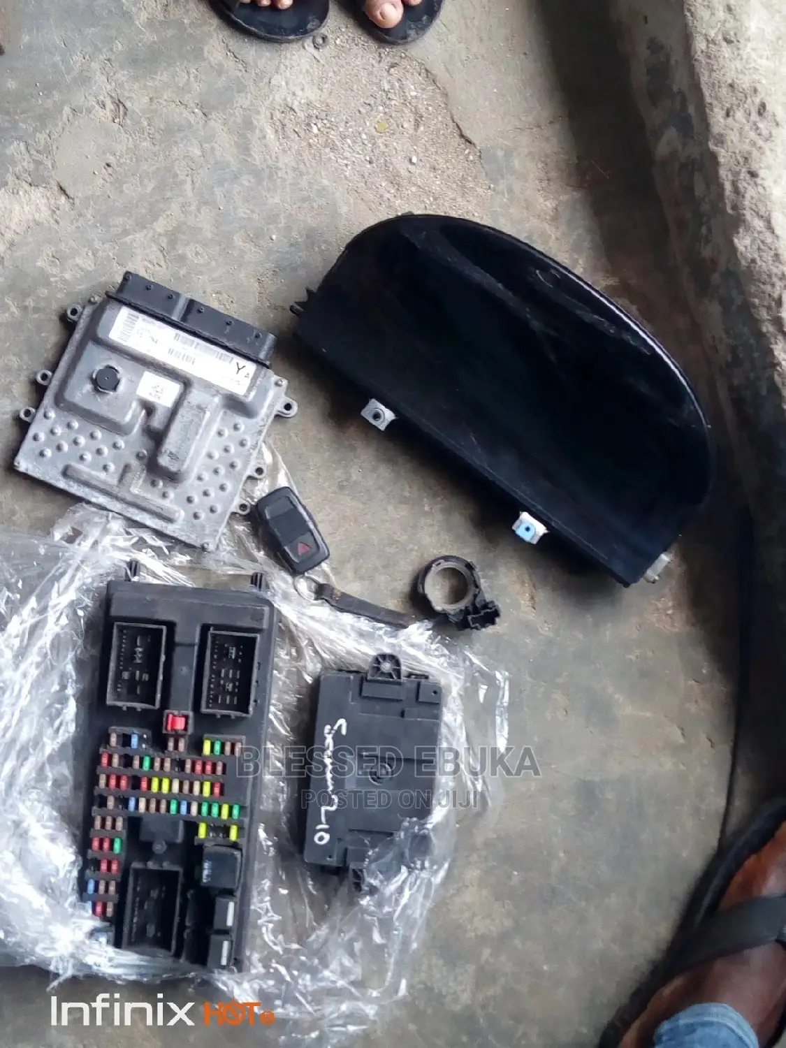 Complete Starting Unit Range Rover Vogue 2010