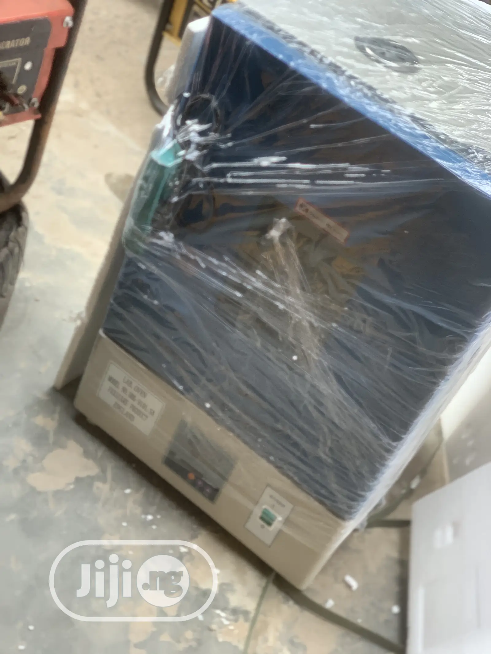 Laboratory Oven