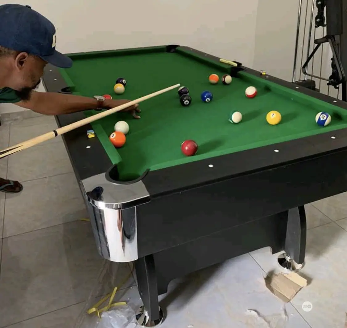 Snooker Table With Complete Accessories