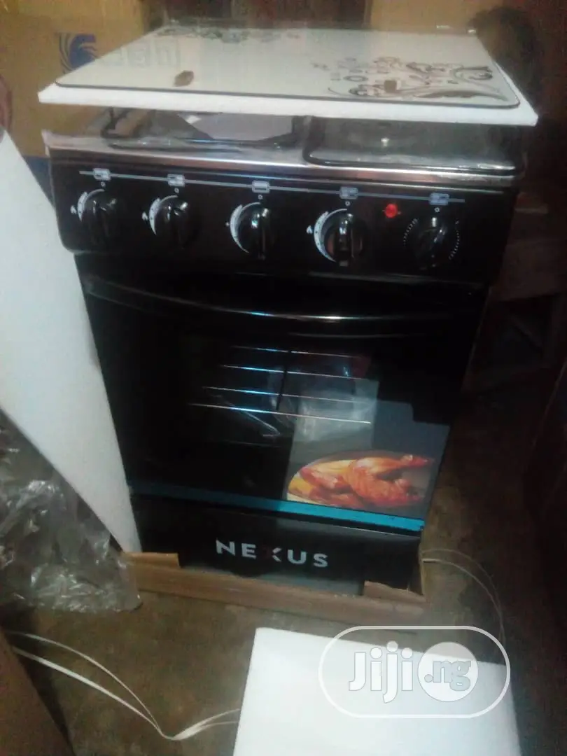 Gas Cooker With Oven