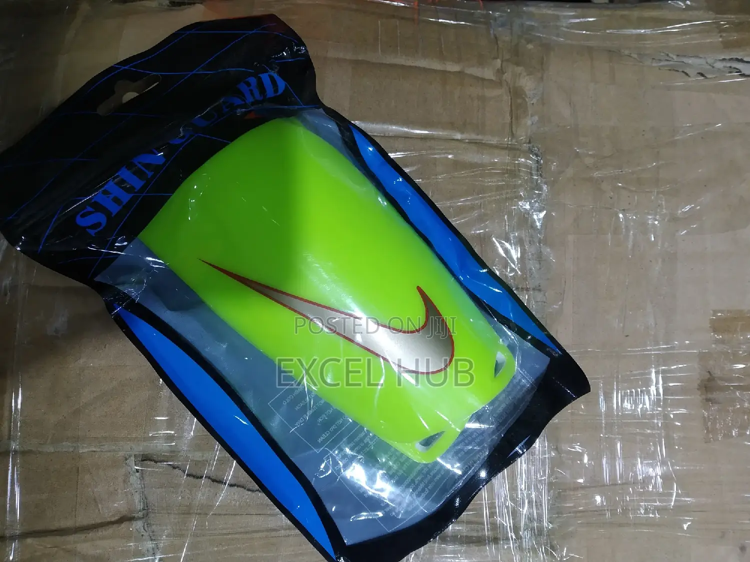 Nike Sheen Guard