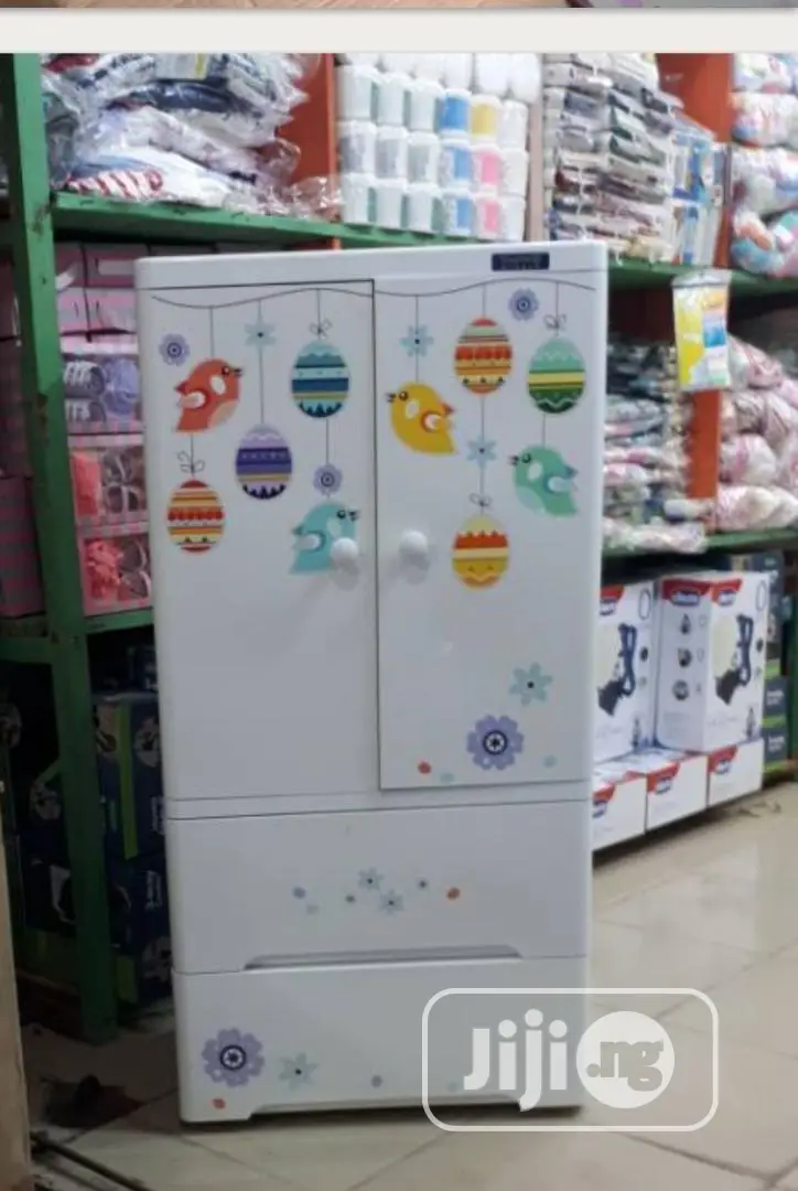 Foreign Baby Wardrobes
