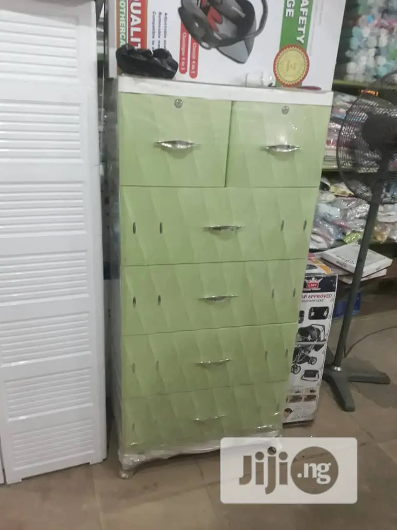 Foreign Baby Wardrobes