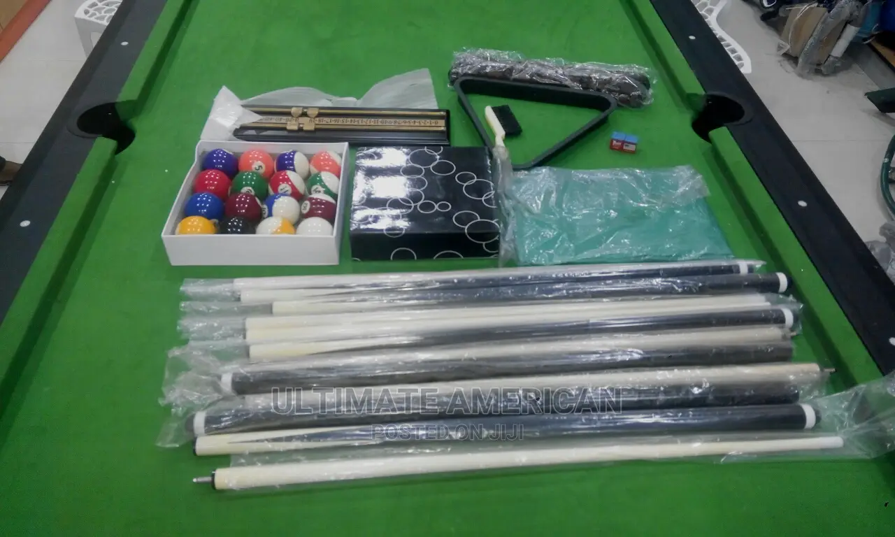 8 Fit Snooker Board Wit All Accessories