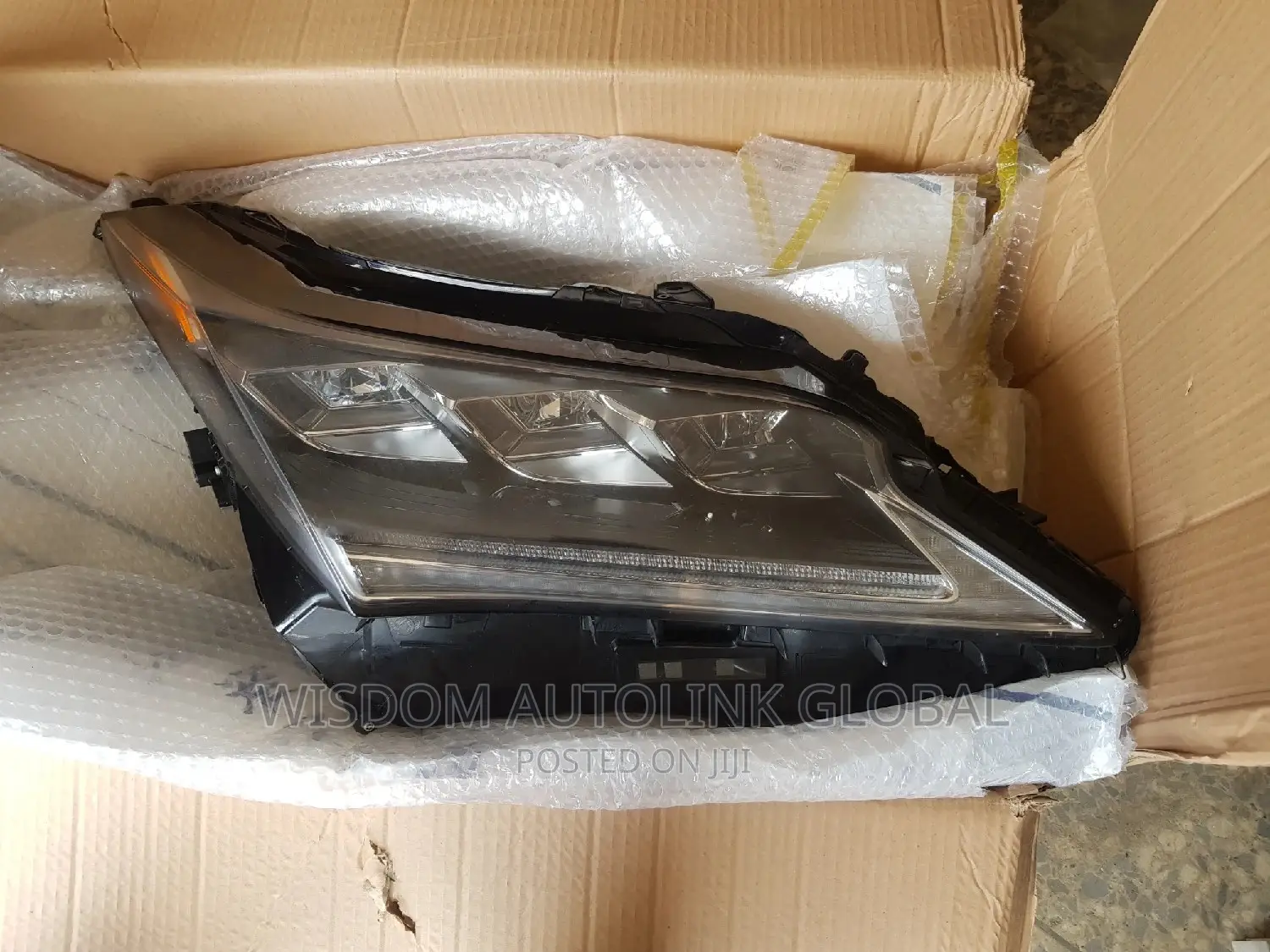 Headlights For Lexus RX350 2019
