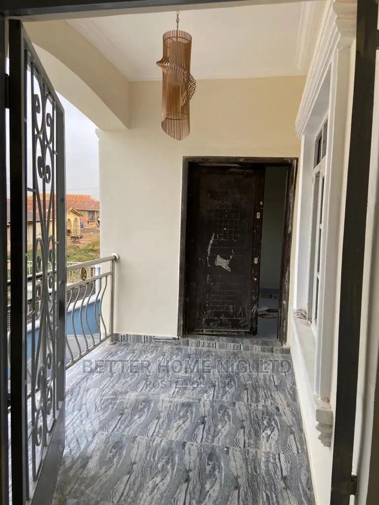 Furnished 3bdrm Block of Flats in Oluyole for rent