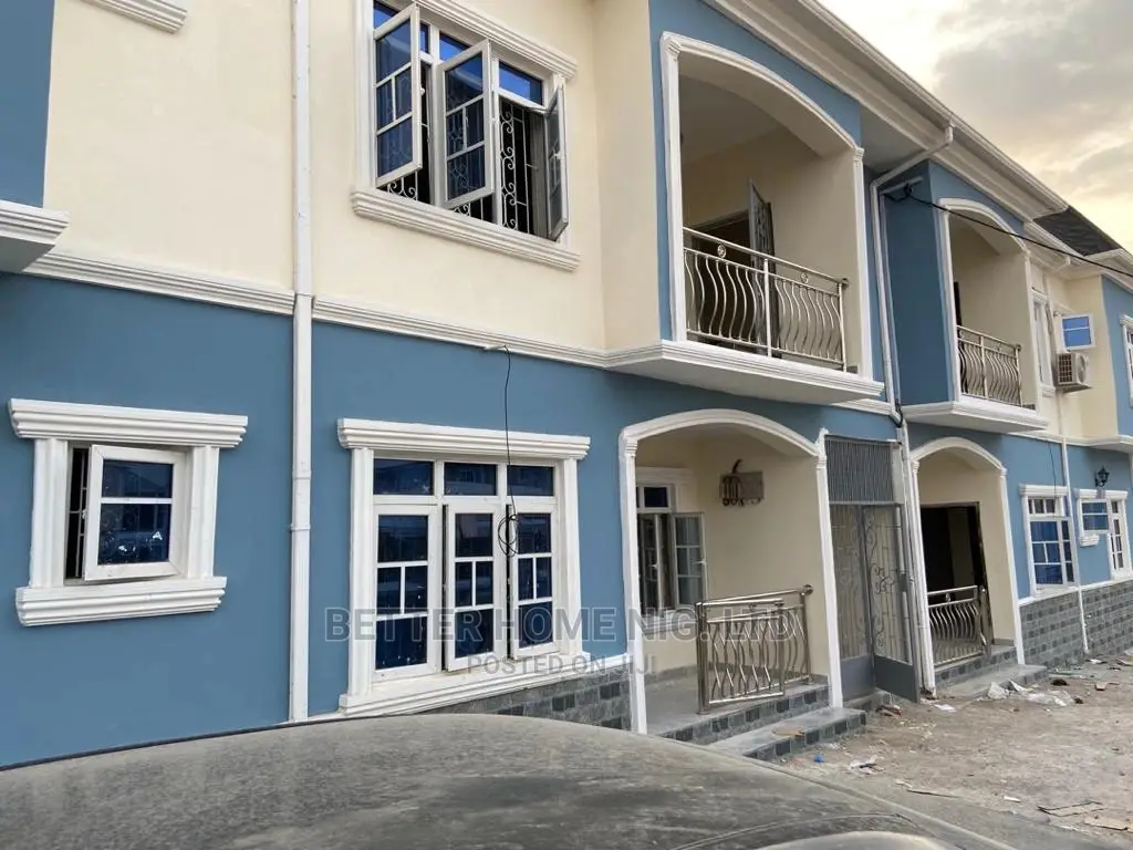 Furnished 3bdrm Block of Flats in Oluyole for rent
