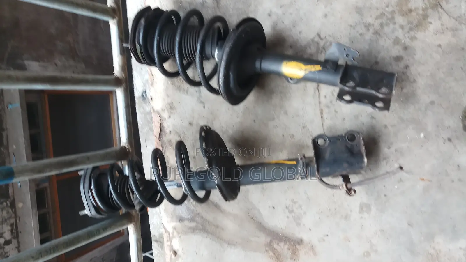 Front Shock for Toyota Highlander 2009 Model
