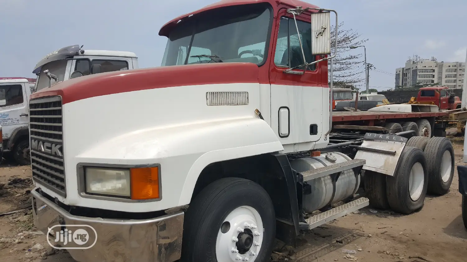 Tokunbo Spring Suspension CH MACK Ten Tyres Head Truck