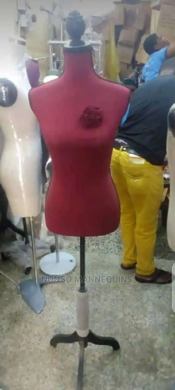 Pinnable Red Dressform Display