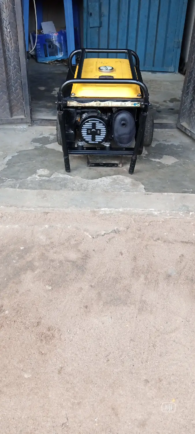 Fairly Used 2.8KVA Sumec Firman SPG3000E2 Gen With Reciept