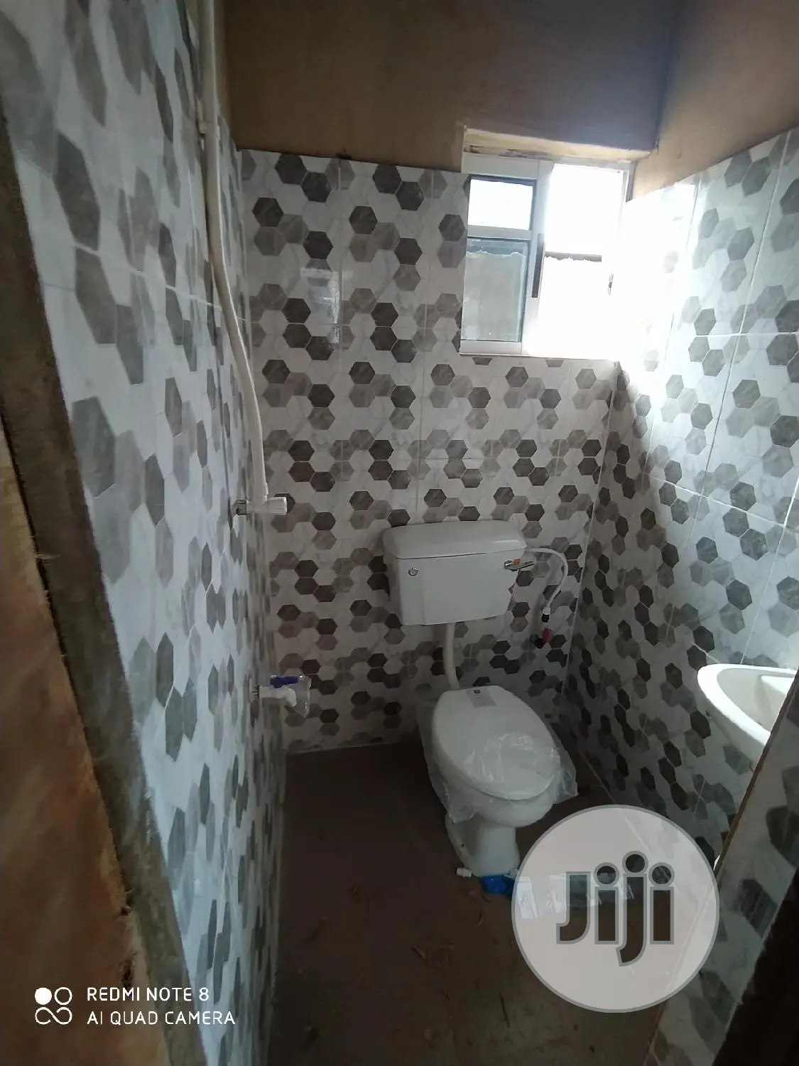 Studio Apartment in Bariga for rent