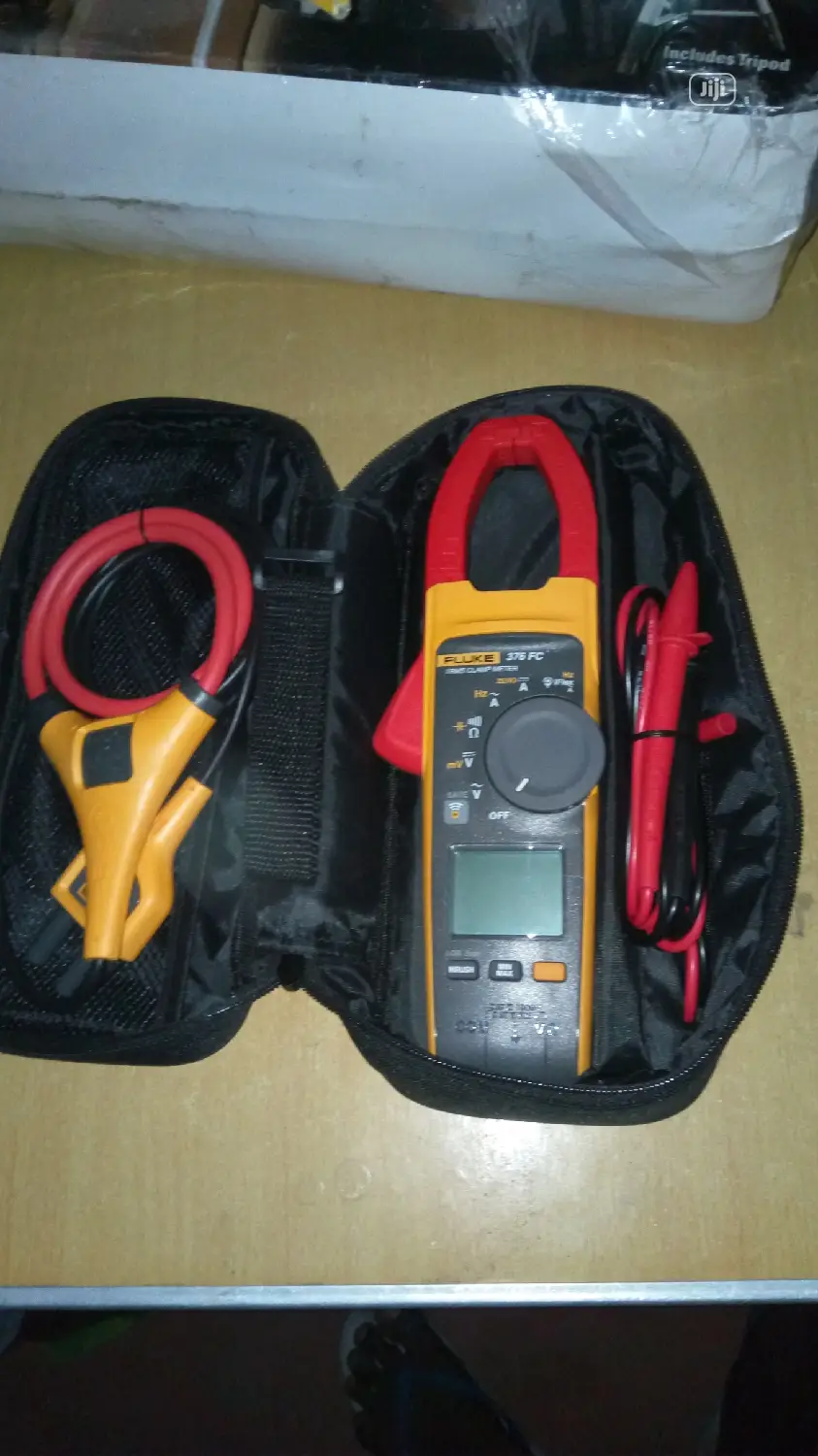 Fluke 376FC Clamp Meter