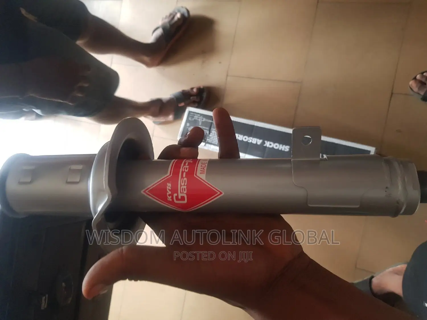 Front KYB Shock Absorbers for Lexus IS250 4×4
