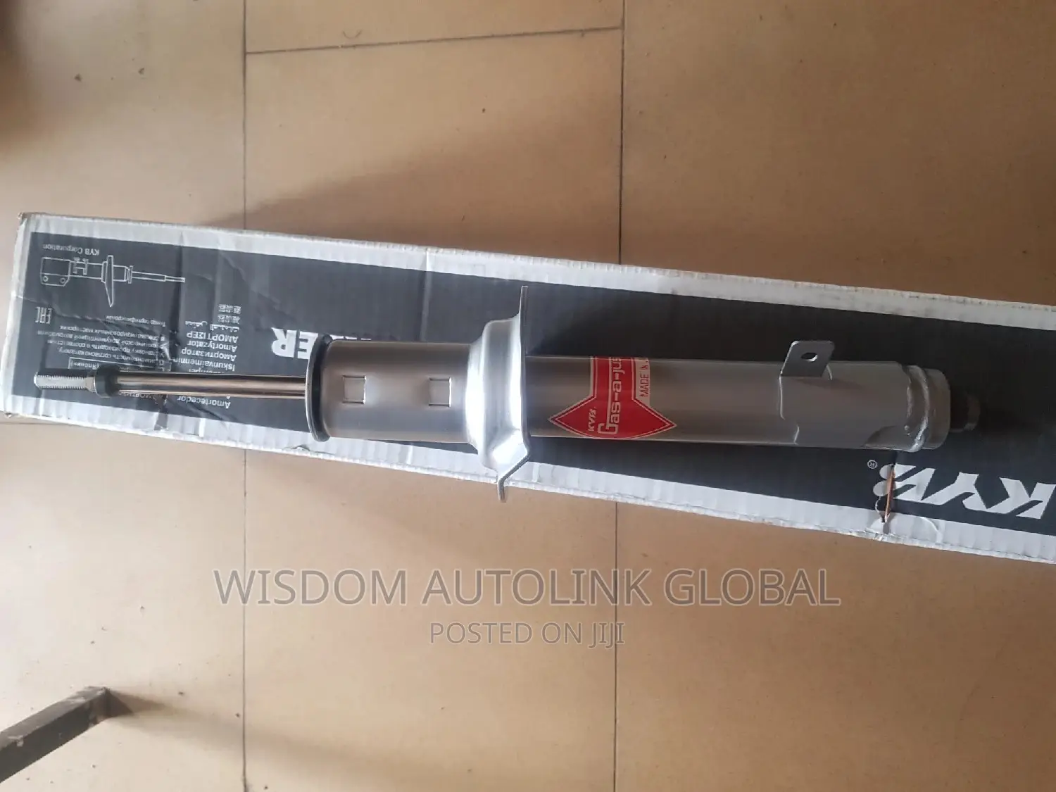 Front KYB Shock Absorbers for Lexus IS250 4×4
