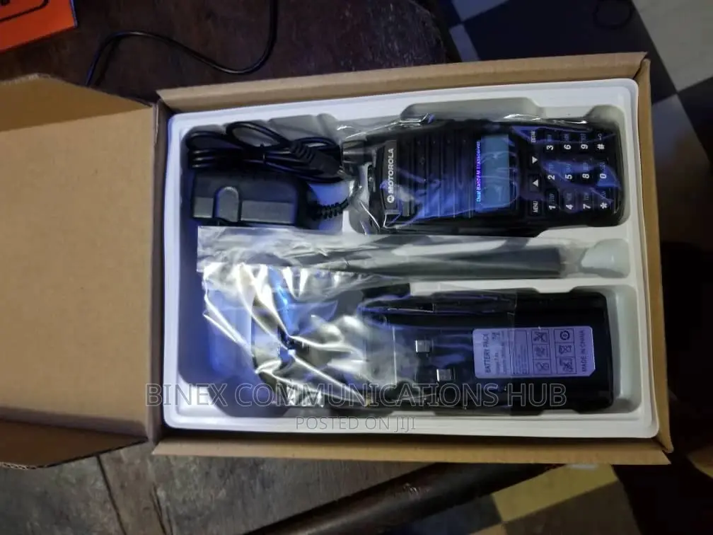 Motorola GP399 Vhf/Uhf Radio