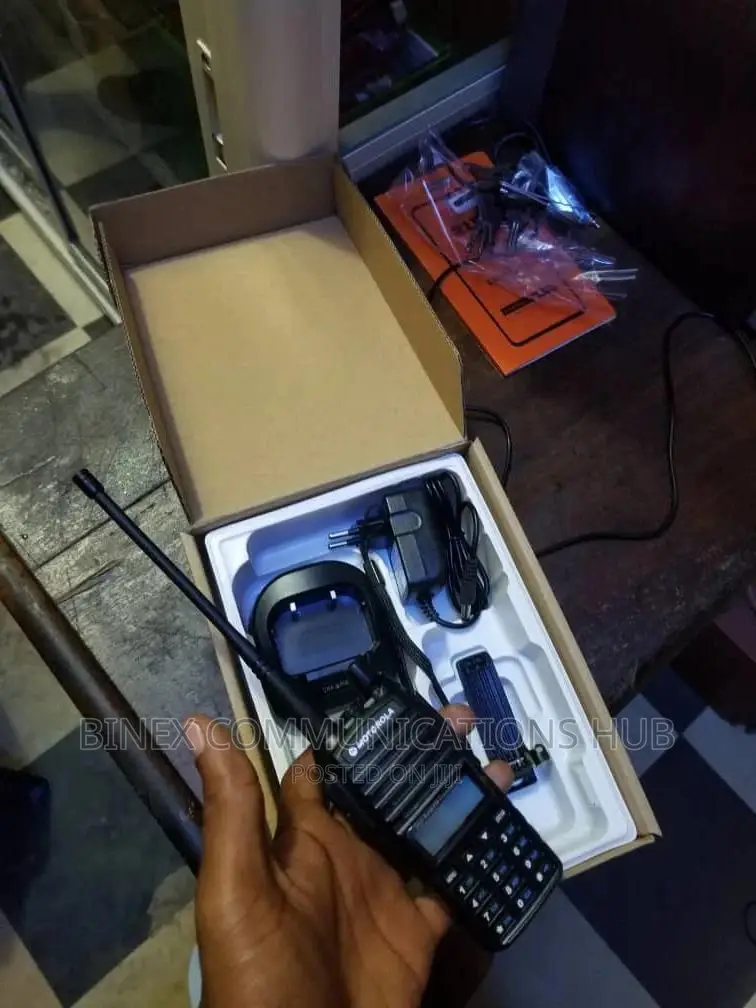 Motorola GP399 Vhf/Uhf Radio