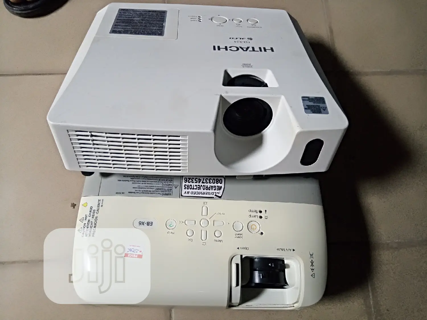 Very Neat UK Used Hitachi Epson Projector for Church