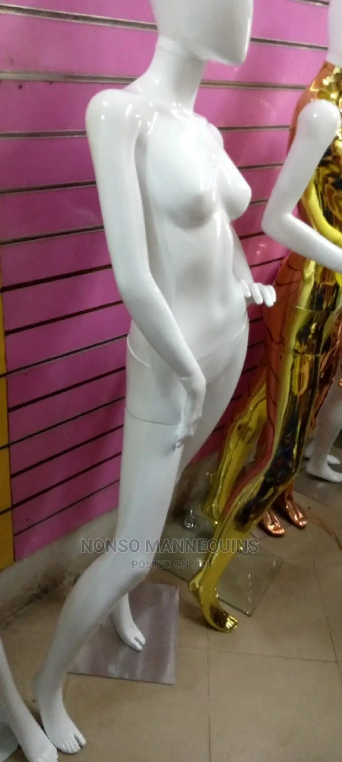 Glossy White Female Mannequin