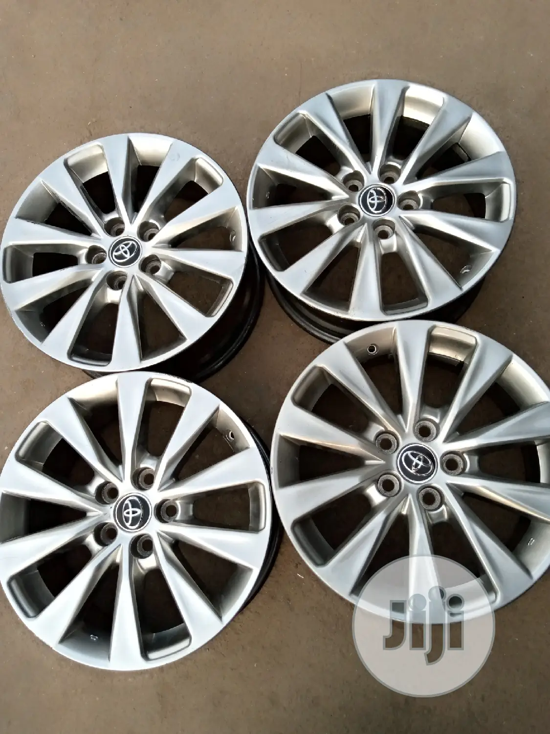 17"Rims Toyota Camry Latest Model.